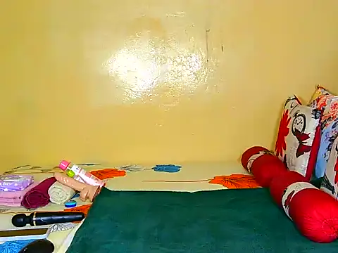 Down to earth girl online show from 10-14-25, 09:25