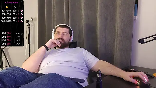 Snapshot of KingMarti chatting on 02-13-26, 06:35 KingMarti online show from 02-13-26, 06:35