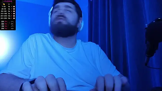 Snapshot of KingMarti chatting on 01-17-26, 02:48 KingMarti online show from 01-17-26, 02:48