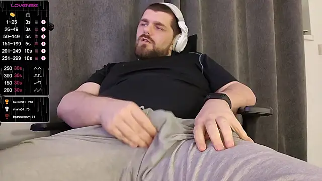 Snapshot of KingMarti chatting on 02-01-26, 02:15 KingMarti online show from 02-01-26, 02:15