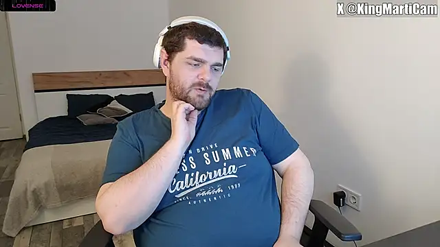 Snapshot of KingMarti chatting on 03-21-26, 09:40 KingMarti online show from 03-21-26, 09:40