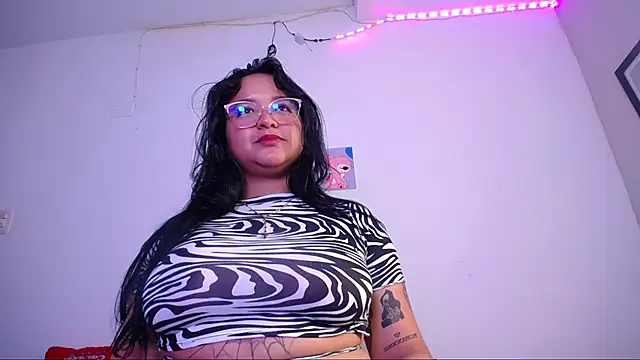 Snapshot of alaia_03 chatting on 11-05-25, 01:09 alaia 03 online show from 11-05-25, 01:09