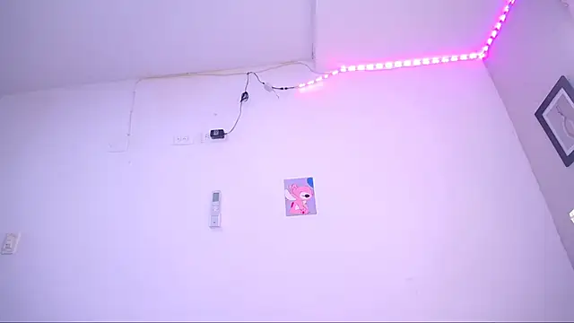 Snapshot of alaia_03 chatting on 11-06-25, 12:14 alaia 03 online show from 11-06-25, 12:14