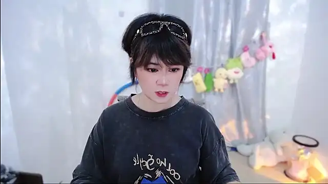 Fan ting online show from 11-01-25, 02:33