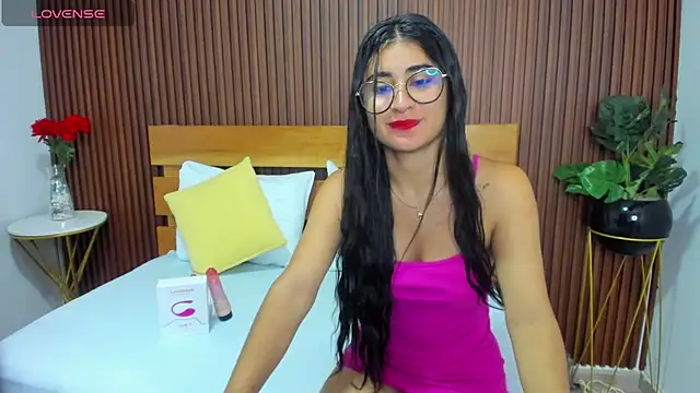 evelin leroy online show from 02-13-25, 12:11