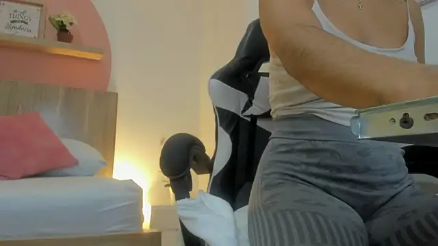 evelin leroy online show from 11-27-25, 11:54