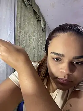 Evabigass online show from 04-10-26, 09:00