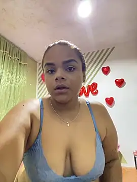 Evabigass online show from 10-27-25, 06:20