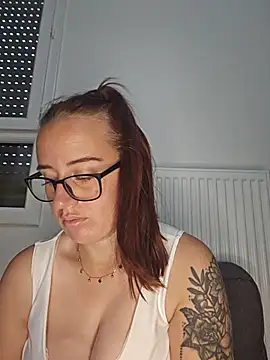 lindsay 33off online show from 06-20-26, 07:46