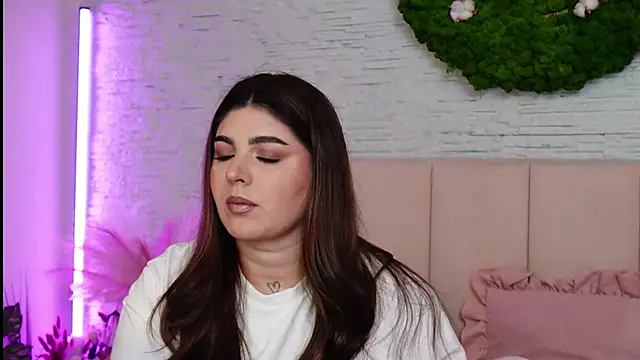 RachelSwaan online show from 04-21-26, 06:53