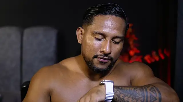 CallumMuscle online show from 11-17-25, 10:52