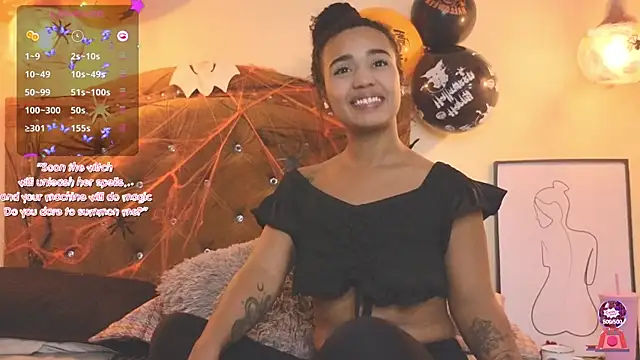 evafoxs online show from 10-10-25, 02:56
