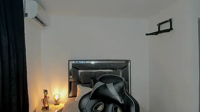 enzo sloran online show from 11-20-25, 06:03