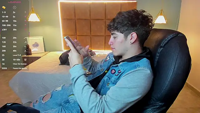 AlejooTwink online show from 09-30-25, 07:47