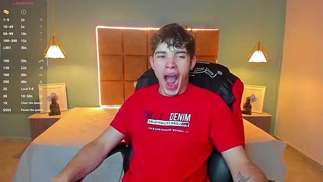 AlejooTwink online show from 10-10-25, 01:28