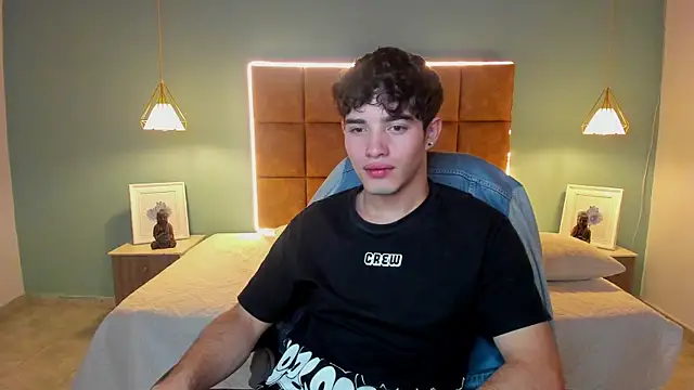 AlejooTwink online show from 10-07-25, 05:25