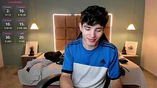 AlejooTwink online show from 04-15-26, 04:07