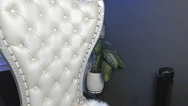 Layla 707 online show from 09-21-25, 11:54