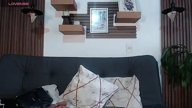 Layla 707 online show from 02-20-26, 06:32