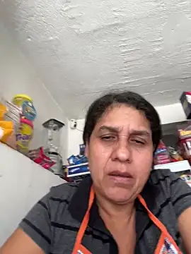 Snapshot of siri_duque chatting on 06-17-26, 05:56 siri duque online show from 06-17-26, 05:56