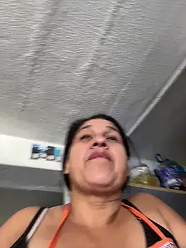 Snapshot of siri_duque chatting on 06-27-26, 02:12 siri duque online show from 06-27-26, 02:12