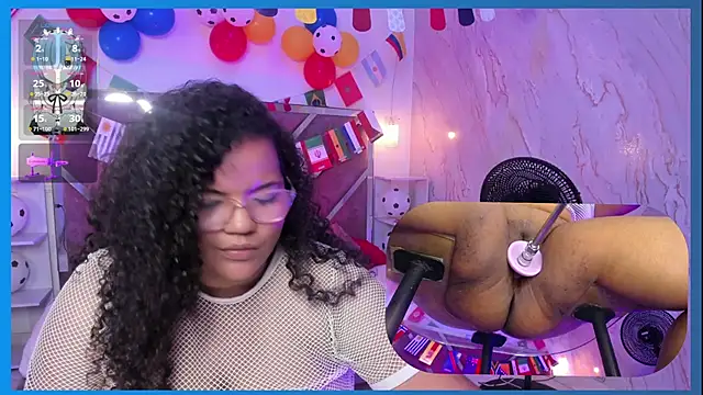Snapshot of MhiaRey chatting on 06-22-26, 01:41 MhiaRey online show from 06-22-26, 01:41