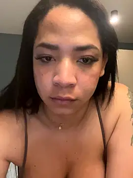 Snapshot of Kylie_martinez chatting on 11-14-25, 11:58 Kylie martinez online show from 11-14-25, 11:58