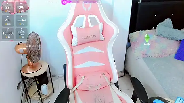 Snapshot of Kylie_martinez chatting on 11-08-25, 03:21 Kylie martinez online show from 11-08-25, 03:21