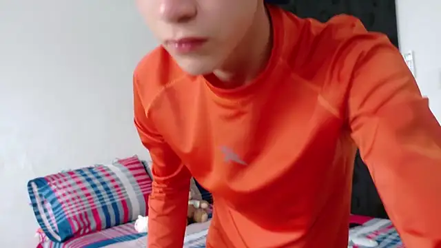 Noah tyler  online show from 11-19-25, 05:35