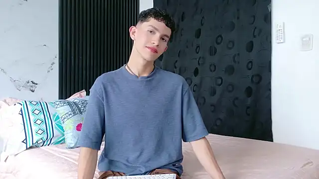 Noah tyler  online show from 02-24-26, 07:04