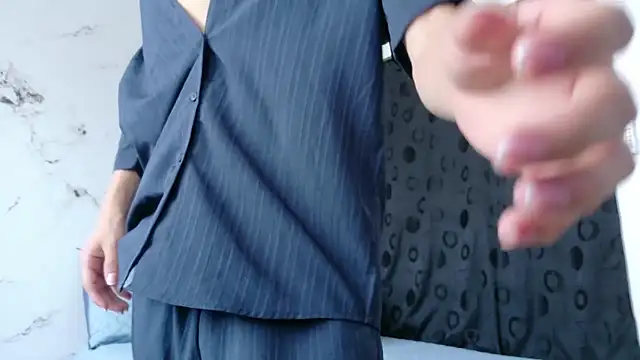 Noah tyler  online show from 03-16-26, 06:43