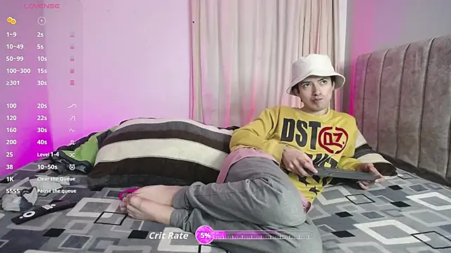 Yellowpokemon23 online show from 09-17-25, 09:50