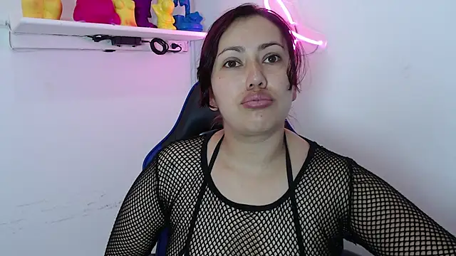 maria mendoza online show from 09-29-25, 01:06