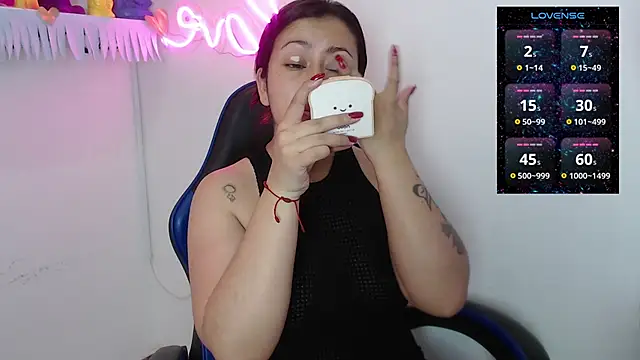 maria mendoza online show from 10-21-25, 01:21