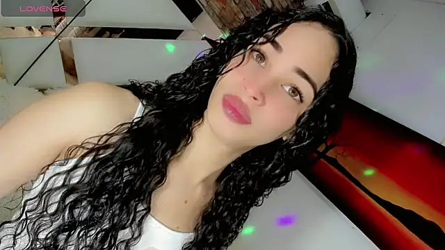 Snapshot of barbiedolls_x chatting on 02-27-25, 11:15 barbiedolls x online show from 02-27-25, 11:15