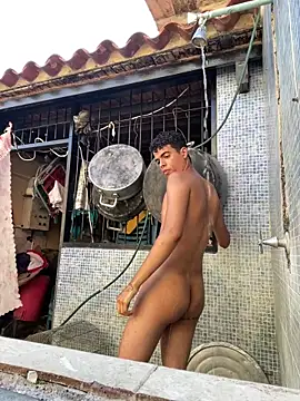Snapshot of Leo_bunny_hot chatting on 03-02-25, 08:57 Leo bunny hot online show from 03-02-25, 08:57