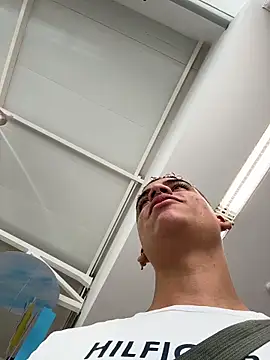 Leo bunny hot online show from 04-09-26, 07:09