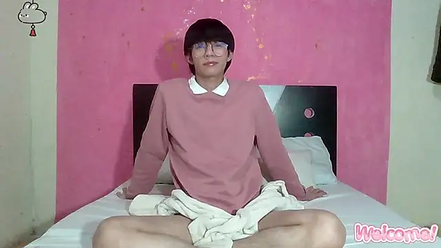 Snapshot of seung_vinblue chatting on 12-18-24, 04:38 seung vinblue online show from 12-18-24, 04:38