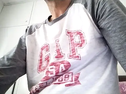 Snapshot of kopgelhadi chatting on 02-06-25, 08:07 kopgelhadi online show from 02-06-25, 08:07