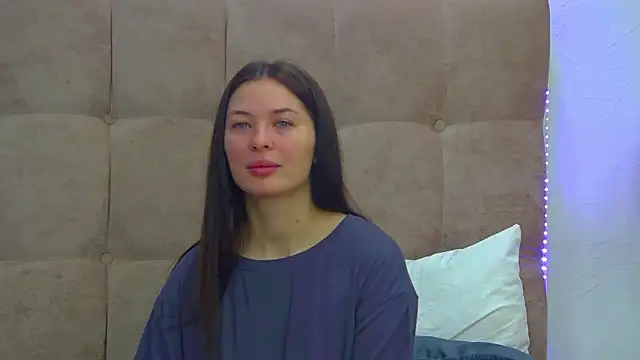 AlexandraBloom online show from 11-28-25, 06:30