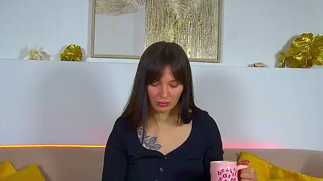 Snapshot of AlexandraBloom chatting on 02-27-26, 06:30 AlexandraBloom online show from 02-27-26, 06:30