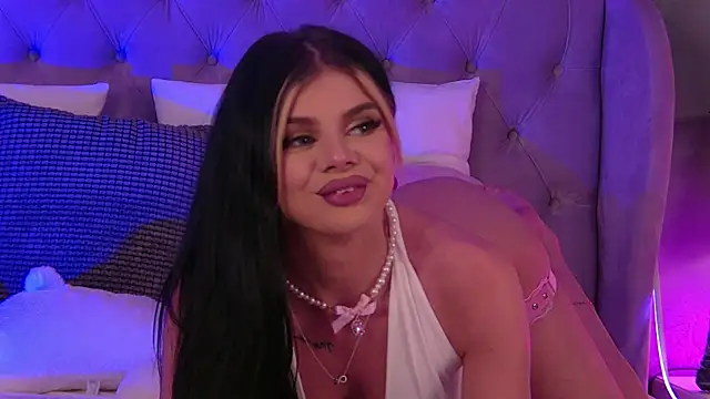 IvyRaven online show from 10-18-25, 05:48