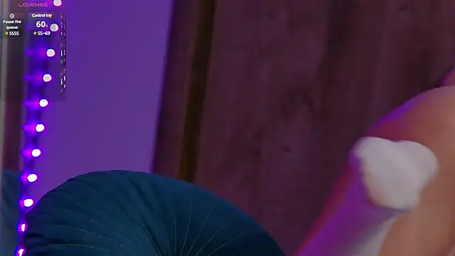 IvyRaven online show from 03-23-25, 12:04