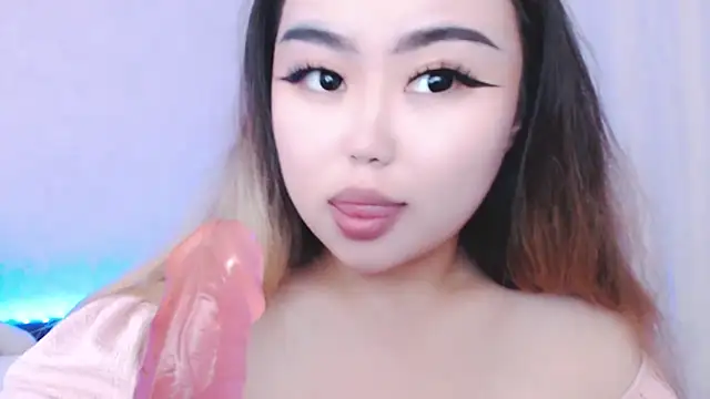 Snapshot of amelia_sunlight chatting on 06-18-26, 04:56 amelia sunlight online show from 06-18-26, 04:56