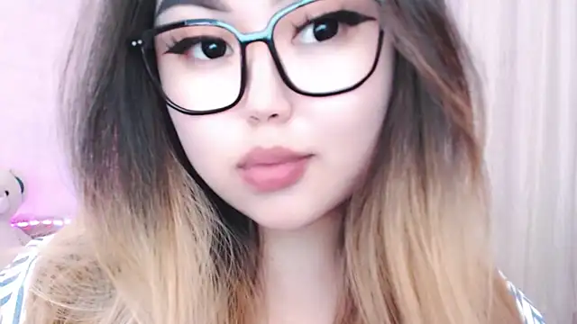 amelia sunlight online show from 05-16-26, 04:28