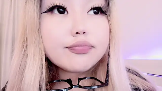 Snapshot of amelia_sunlight chatting on 09-10-25, 04:50 amelia sunlight online show from 09-10-25, 04:50