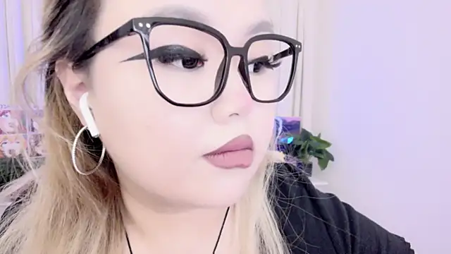 Snapshot of amelia_sunlight chatting on 03-20-25, 11:45 amelia sunlight online show from 03-20-25, 11:45