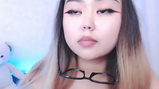 Snapshot of amelia_sunlight chatting on 06-27-26, 04:13 amelia sunlight online show from 06-27-26, 04:13