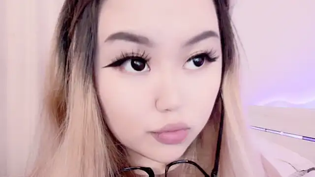 Snapshot of amelia_sunlight chatting on 09-08-25, 04:39 amelia sunlight online show from 09-08-25, 04:39