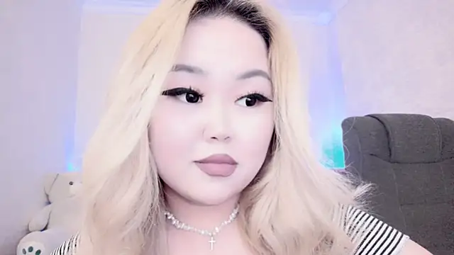 Snapshot of amelia_sunlight chatting on 01-18-25, 01:30 amelia sunlight online show from 01-18-25, 01:30